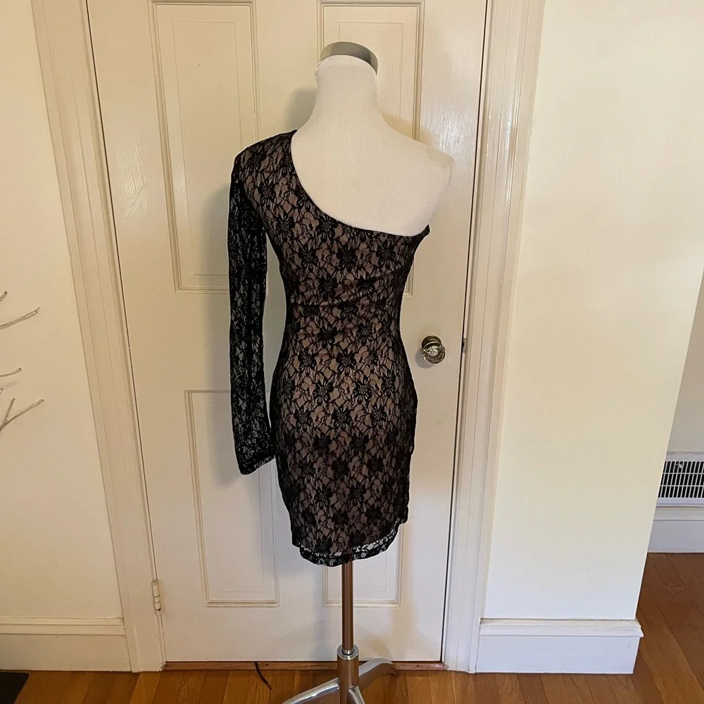 Vintage Forever 21 Asymmetrical Lace one Sleeve Top small - Picture 4 of 9